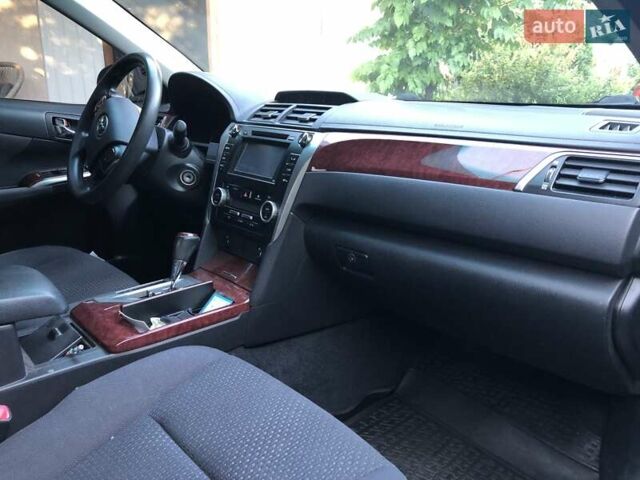 Чорний Тойота Камрі, об'ємом двигуна 2.5 л та пробігом 181 тис. км за 13100 $, фото 2 на Automoto.ua