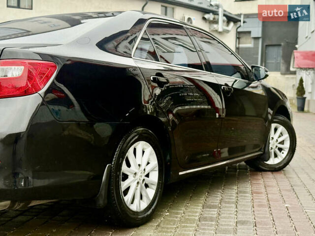 Чорний Тойота Камрі, об'ємом двигуна 2.5 л та пробігом 251 тис. км за 10999 $, фото 28 на Automoto.ua