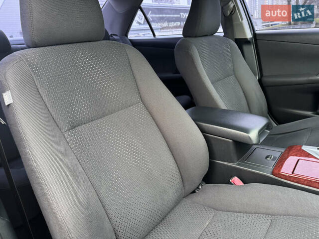 Черный Тойота Камри, объемом двигателя 2.5 л и пробегом 143 тыс. км за 12999 $, фото 10 на Automoto.ua