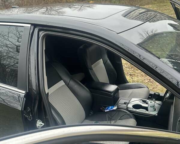 Чорний Тойота Камрі, об'ємом двигуна 2.5 л та пробігом 184 тис. км за 11111 $, фото 6 на Automoto.ua