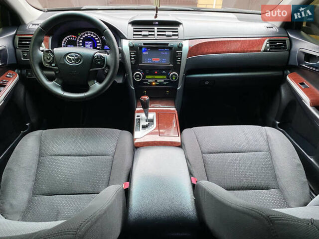 Черный Тойота Камри, объемом двигателя 2.5 л и пробегом 177 тыс. км за 14800 $, фото 48 на Automoto.ua