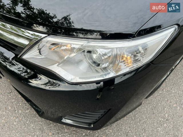 Черный Тойота Камри, объемом двигателя 2.5 л и пробегом 155 тыс. км за 12000 $, фото 6 на Automoto.ua