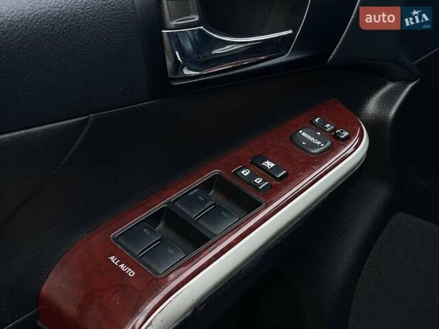 Черный Тойота Камри, объемом двигателя 2.49 л и пробегом 216 тыс. км за 13999 $, фото 22 на Automoto.ua