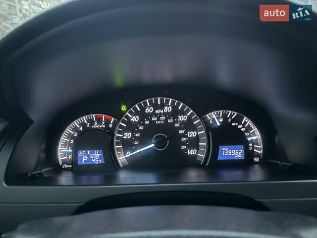 Черный Тойота Камри, объемом двигателя 2.49 л и пробегом 230 тыс. км за 13200 $, фото 16 на Automoto.ua