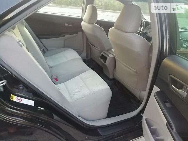 Чорний Тойота Камрі, об'ємом двигуна 2.5 л та пробігом 189 тис. км за 11500 $, фото 13 на Automoto.ua