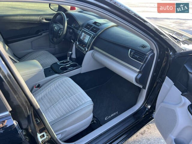 Чорний Тойота Камрі, об'ємом двигуна 2.5 л та пробігом 155 тис. км за 12000 $, фото 10 на Automoto.ua