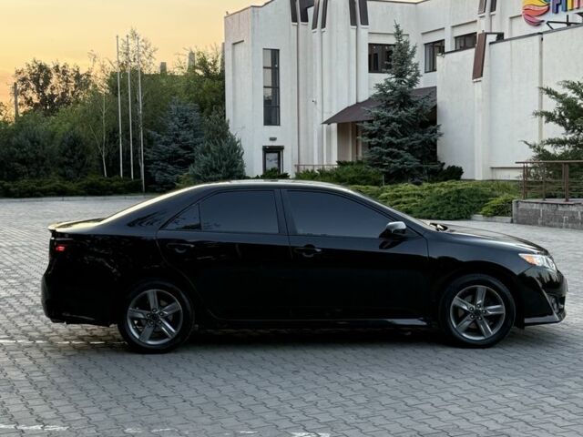 Черный Тойота Камри, объемом двигателя 2.5 л и пробегом 198 тыс. км за 10900 $, фото 8 на Automoto.ua