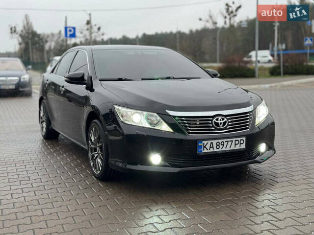 Черный Тойота Камри, объемом двигателя 3.46 л и пробегом 193 тыс. км за 14900 $, фото 4 на Automoto.ua