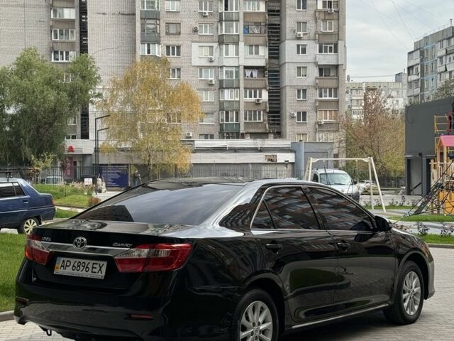 Черный Тойота Камри, объемом двигателя 2.5 л и пробегом 141 тыс. км за 13400 $, фото 3 на Automoto.ua