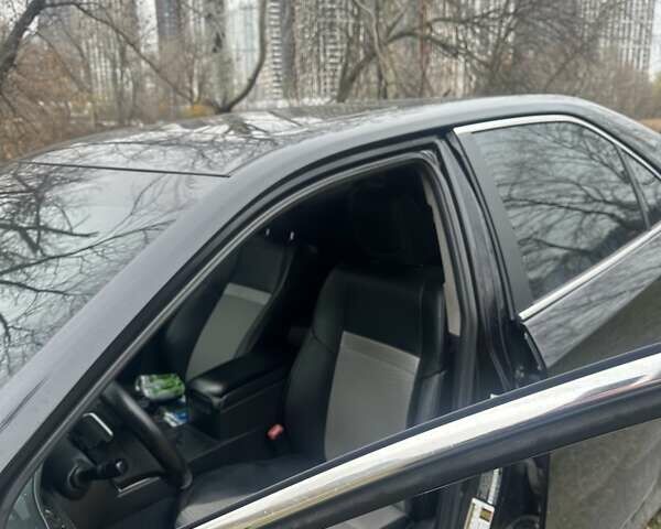 Чорний Тойота Камрі, об'ємом двигуна 2.5 л та пробігом 184 тис. км за 11111 $, фото 3 на Automoto.ua