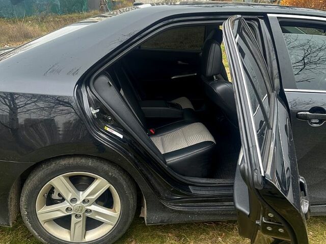 Черный Тойота Камри, объемом двигателя 2.5 л и пробегом 184 тыс. км за 11111 $, фото 6 на Automoto.ua