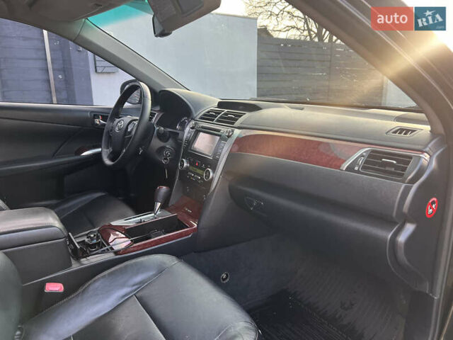 Чорний Тойота Камрі, об'ємом двигуна 2.5 л та пробігом 227 тис. км за 10500 $, фото 9 на Automoto.ua