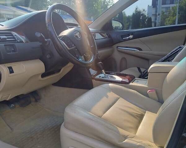 Чорний Тойота Камрі, об'ємом двигуна 3.5 л та пробігом 313 тис. км за 13500 $, фото 11 на Automoto.ua