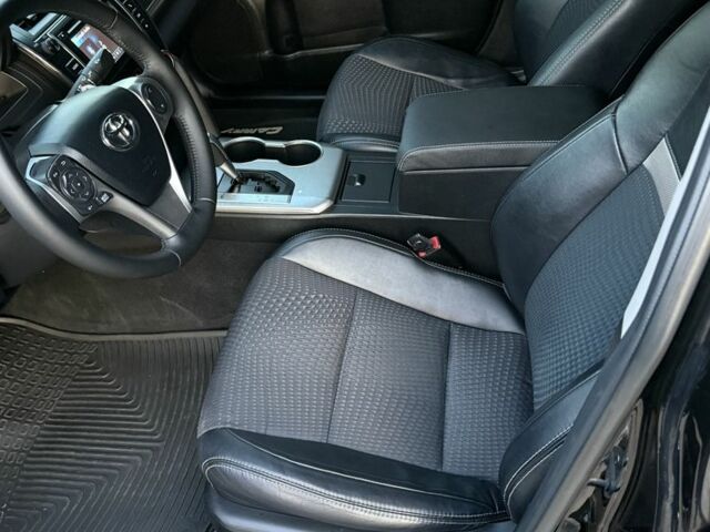 Черный Тойота Камри, объемом двигателя 2.5 л и пробегом 198 тыс. км за 10900 $, фото 11 на Automoto.ua