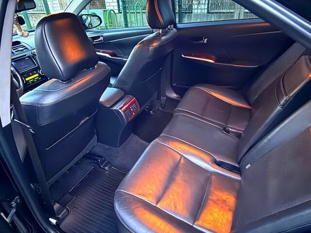 Черный Тойота Камри, объемом двигателя 2.5 л и пробегом 173 тыс. км за 14550 $, фото 4 на Automoto.ua