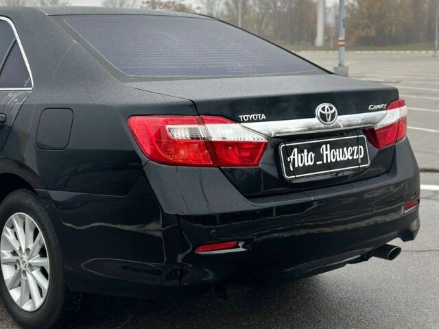 Черный Тойота Камри, объемом двигателя 0 л и пробегом 142 тыс. км за 12999 $, фото 5 на Automoto.ua