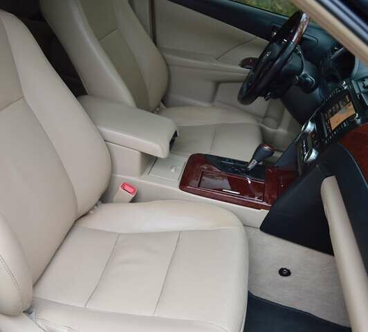 Черный Тойота Камри, объемом двигателя 3.46 л и пробегом 340 тыс. км за 17200 $, фото 8 на Automoto.ua