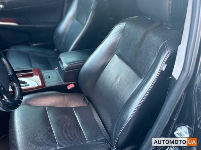 Черный Тойота Камри, объемом двигателя 2.5 л и пробегом 211 тыс. км за 12700 $, фото 10 на Automoto.ua