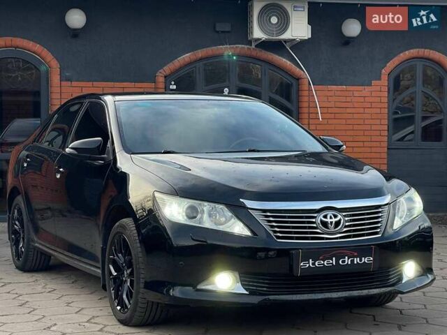 Черный Тойота Камри, объемом двигателя 2.49 л и пробегом 216 тыс. км за 13999 $, фото 10 на Automoto.ua