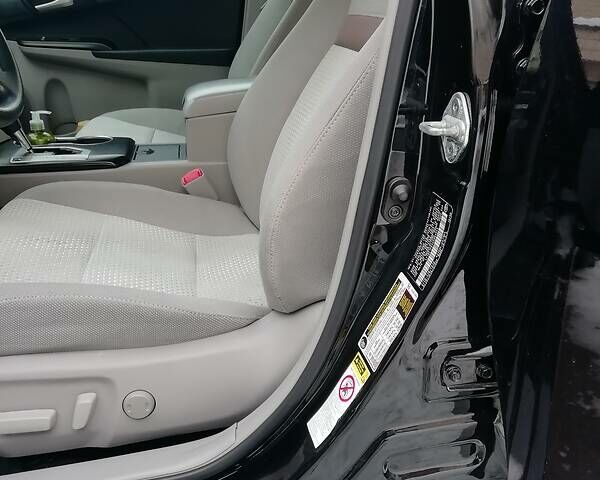 Чорний Тойота Камрі, об'ємом двигуна 2.5 л та пробігом 189 тис. км за 11500 $, фото 14 на Automoto.ua