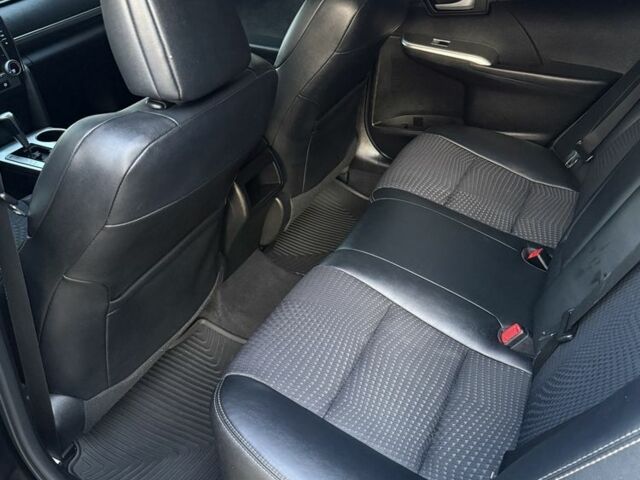 Черный Тойота Камри, объемом двигателя 2.5 л и пробегом 198 тыс. км за 10900 $, фото 15 на Automoto.ua