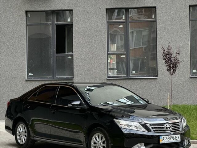 Черный Тойота Камри, объемом двигателя 2.5 л и пробегом 141 тыс. км за 13400 $, фото 2 на Automoto.ua