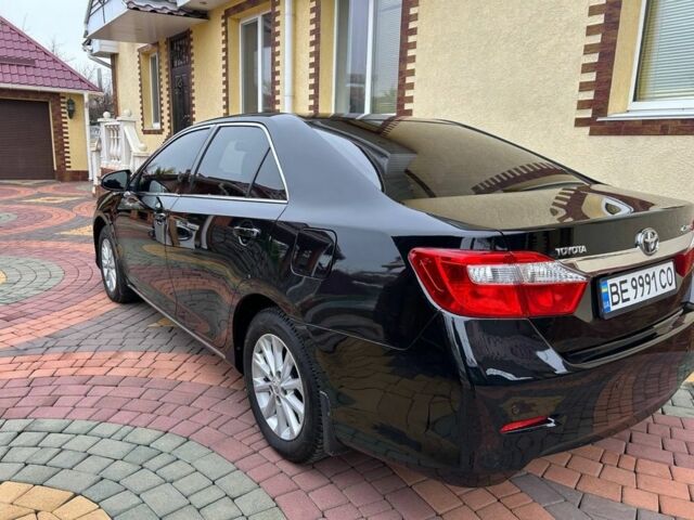 Чорний Тойота Камрі, об'ємом двигуна 2.5 л та пробігом 215 тис. км за 14000 $, фото 3 на Automoto.ua