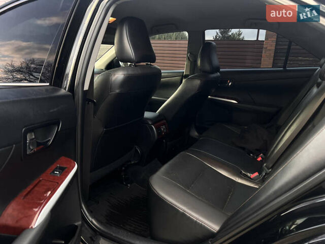 Чорний Тойота Камрі, об'ємом двигуна 2.5 л та пробігом 227 тис. км за 10500 $, фото 6 на Automoto.ua