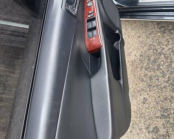 Чорний Тойота Камрі, об'ємом двигуна 0 л та пробігом 232 тис. км за 12700 $, фото 10 на Automoto.ua