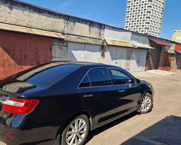Черный Тойота Камри, объемом двигателя 0 л и пробегом 218 тыс. км за 17800 $, фото 3 на Automoto.ua
