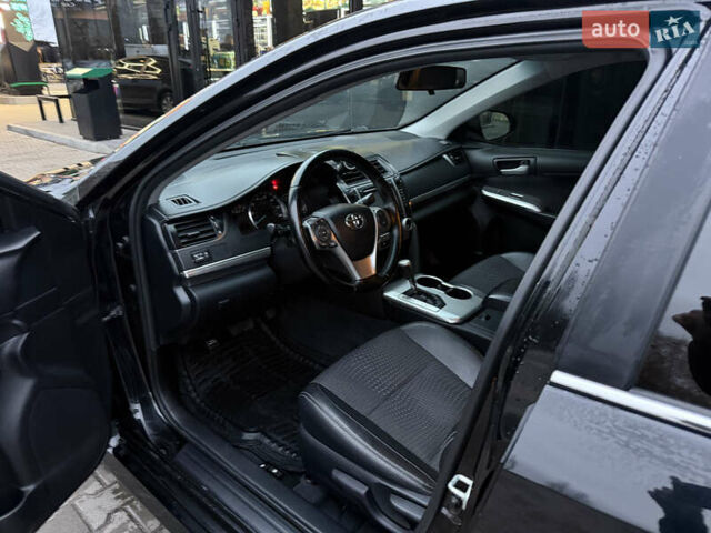 Черный Тойота Камри, объемом двигателя 2.49 л и пробегом 230 тыс. км за 13200 $, фото 11 на Automoto.ua