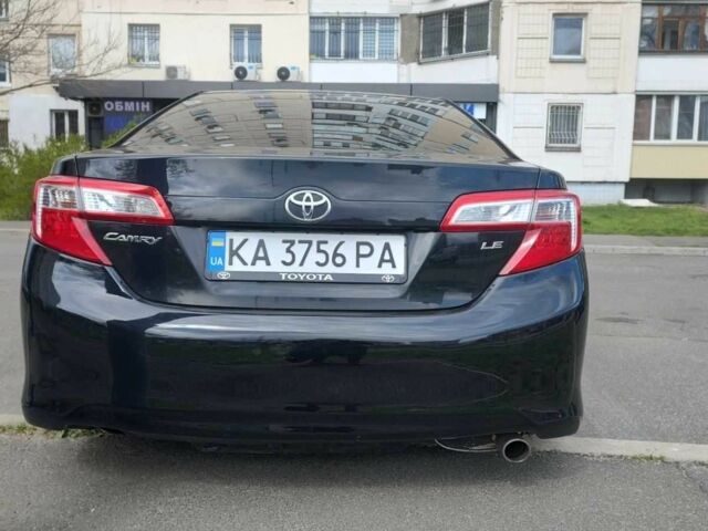 Черный Тойота Камри, объемом двигателя 2.5 л и пробегом 290 тыс. км за 9500 $, фото 16 на Automoto.ua