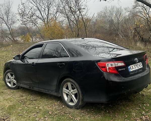 Чорний Тойота Камрі, об'ємом двигуна 2.5 л та пробігом 184 тис. км за 11111 $, фото 2 на Automoto.ua