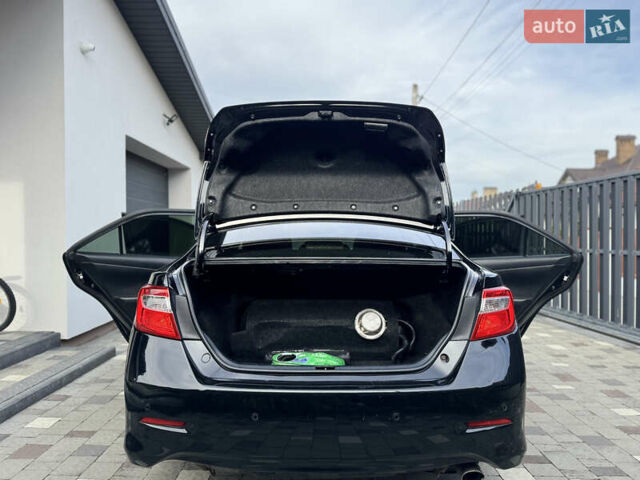 Черный Тойота Камри, объемом двигателя 2.5 л и пробегом 255 тыс. км за 13500 $, фото 40 на Automoto.ua