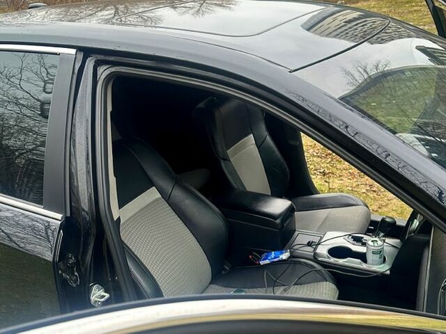 Черный Тойота Камри, объемом двигателя 2.5 л и пробегом 184 тыс. км за 11111 $, фото 8 на Automoto.ua