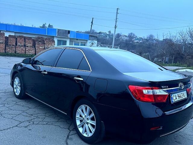 Чорний Тойота Камрі, об'ємом двигуна 2.5 л та пробігом 170 тис. км за 15300 $, фото 3 на Automoto.ua