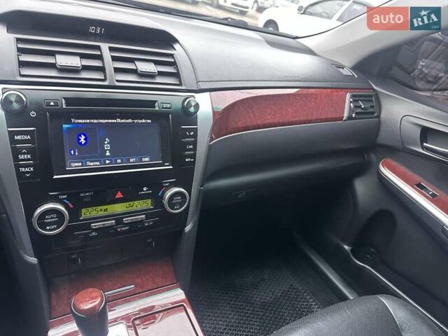 Чорний Тойота Камрі, об'ємом двигуна 0 л та пробігом 232 тис. км за 12700 $, фото 8 на Automoto.ua