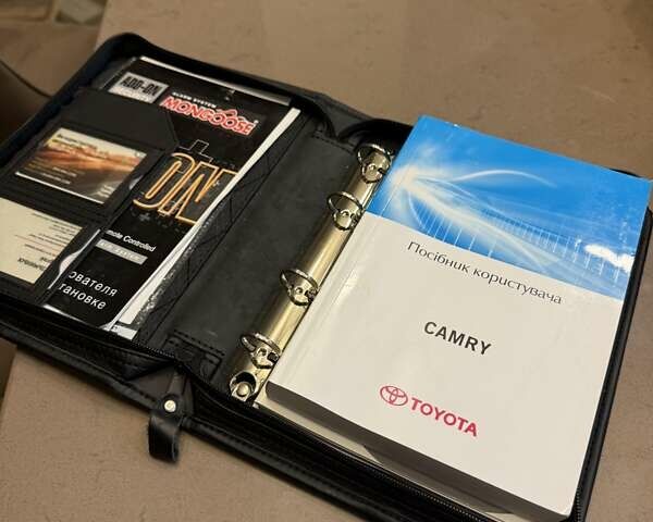 Чорний Тойота Камрі, об'ємом двигуна 2.5 л та пробігом 173 тис. км за 13000 $, фото 16 на Automoto.ua
