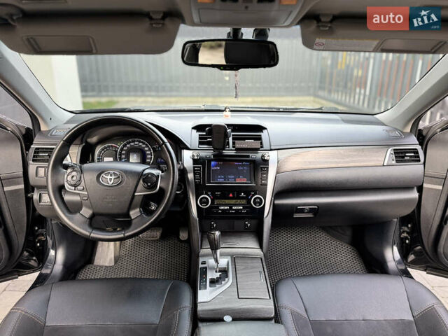 Черный Тойота Камри, объемом двигателя 2.5 л и пробегом 255 тыс. км за 13500 $, фото 22 на Automoto.ua