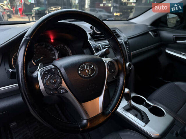 Черный Тойота Камри, объемом двигателя 2.49 л и пробегом 230 тыс. км за 13200 $, фото 14 на Automoto.ua