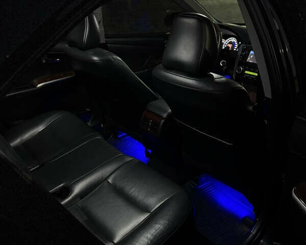 Чорний Тойота Камрі, об'ємом двигуна 2.5 л та пробігом 216 тис. км за 13000 $, фото 9 на Automoto.ua