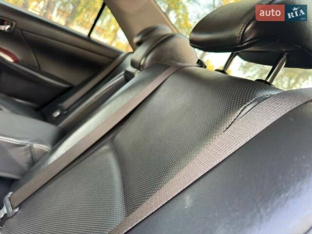 Чорний Тойота Камрі, об'ємом двигуна 2.5 л та пробігом 163 тис. км за 13199 $, фото 45 на Automoto.ua