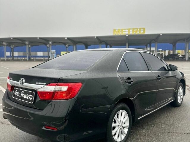 Черный Тойота Камри, объемом двигателя 0 л и пробегом 142 тыс. км за 12999 $, фото 3 на Automoto.ua