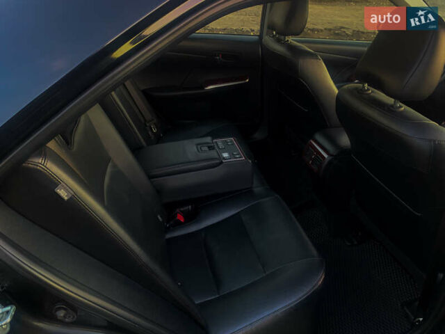 Чорний Тойота Камрі, об'ємом двигуна 2.5 л та пробігом 236 тис. км за 15200 $, фото 18 на Automoto.ua