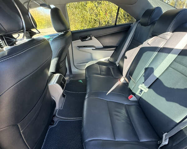 Черный Тойота Камри, объемом двигателя 2.49 л и пробегом 215 тыс. км за 13800 $, фото 7 на Automoto.ua