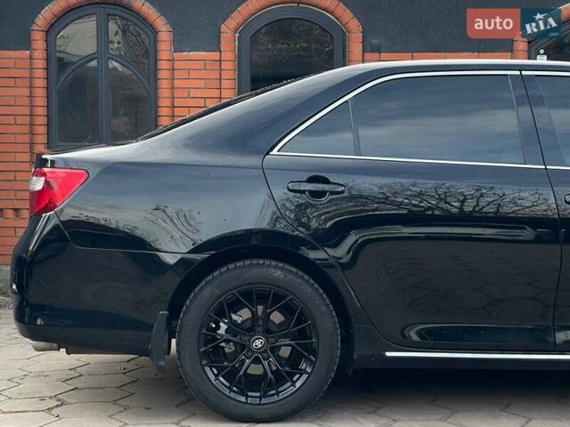 Черный Тойота Камри, объемом двигателя 2.49 л и пробегом 216 тыс. км за 13999 $, фото 8 на Automoto.ua