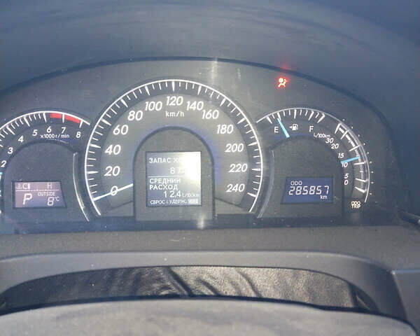 Тойота Камри 2012 в Днепре (Днепропетровске) на Automoto.ua Черный Тойота Камри, объемом двигателя 2.49 л и пробегом 285 тыс. км за 13500 $, фото 6 на Automoto.ua