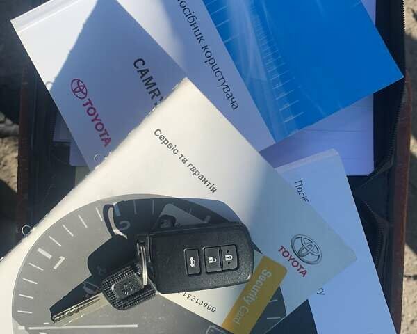 Чорний Тойота Камрі, об'ємом двигуна 2.5 л та пробігом 236 тис. км за 15200 $, фото 30 на Automoto.ua