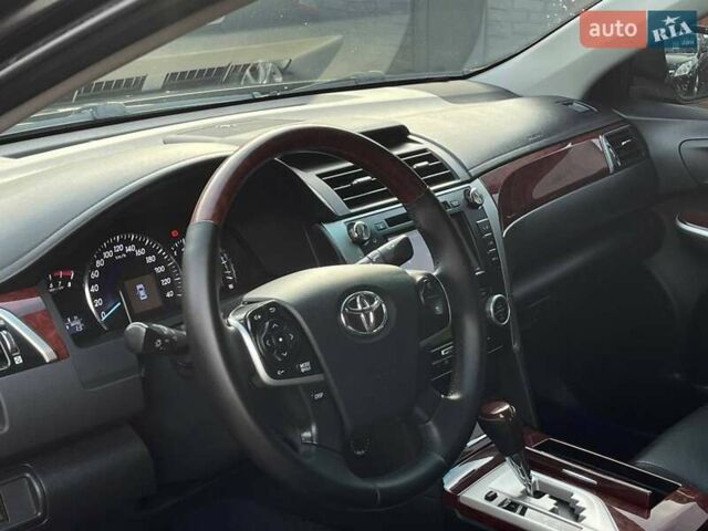 Черный Тойота Камри, объемом двигателя 2.49 л и пробегом 216 тыс. км за 13999 $, фото 11 на Automoto.ua