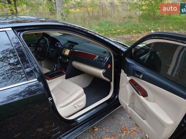 Черный Тойота Камри, объемом двигателя 3.46 л и пробегом 340 тыс. км за 17200 $, фото 6 на Automoto.ua